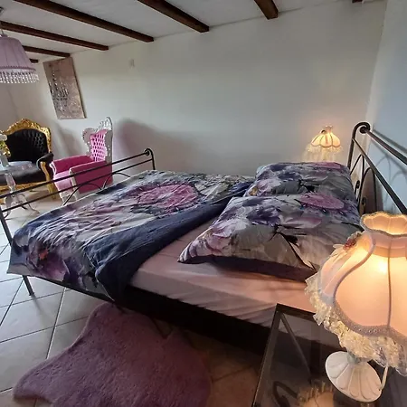 Bed & Breakfast Lilalila Flawil